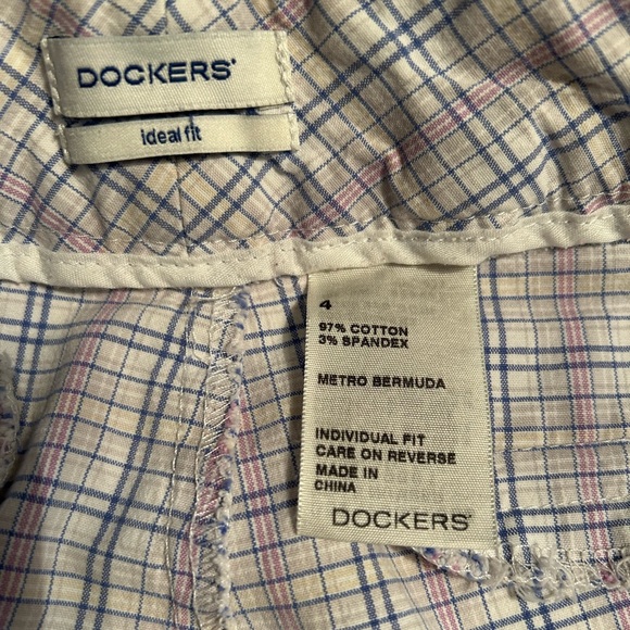 Ladies Dockers - Picture 6 of 8